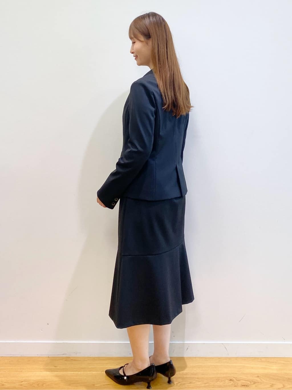 みさかさんの「index｜《5色展開／XS-LLサイズ》ストレッチテーラードジャケット／セットアップ対応【イージーアイロン】」を使ったコーディネート