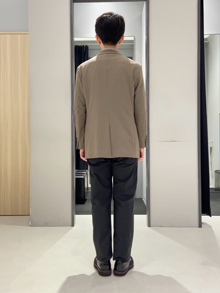 わいずみさんの「TAKEO KIKUCHI｜【Made in JAPAN】播州織 ストレッチ パンツ」を使ったコーディネート