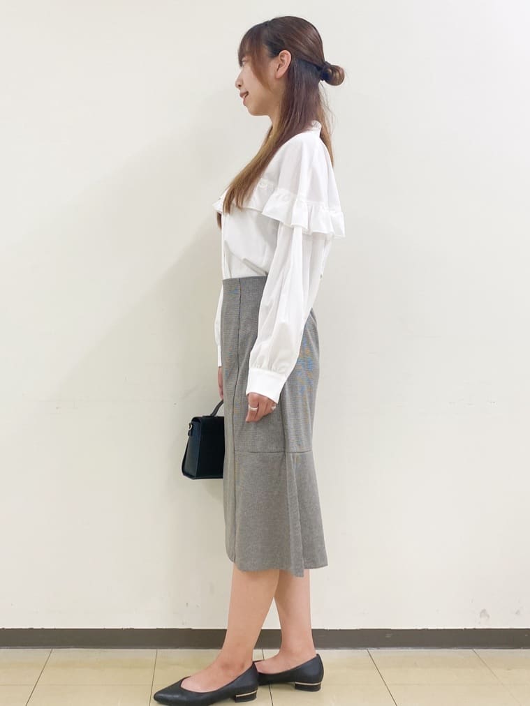 yurinaさんの「index｜《5色展開／S-LLサイズ》ストレッチマーメイドスカート／セットアップ対応【洗濯機洗い可／イージーケ」を使ったコーディネート