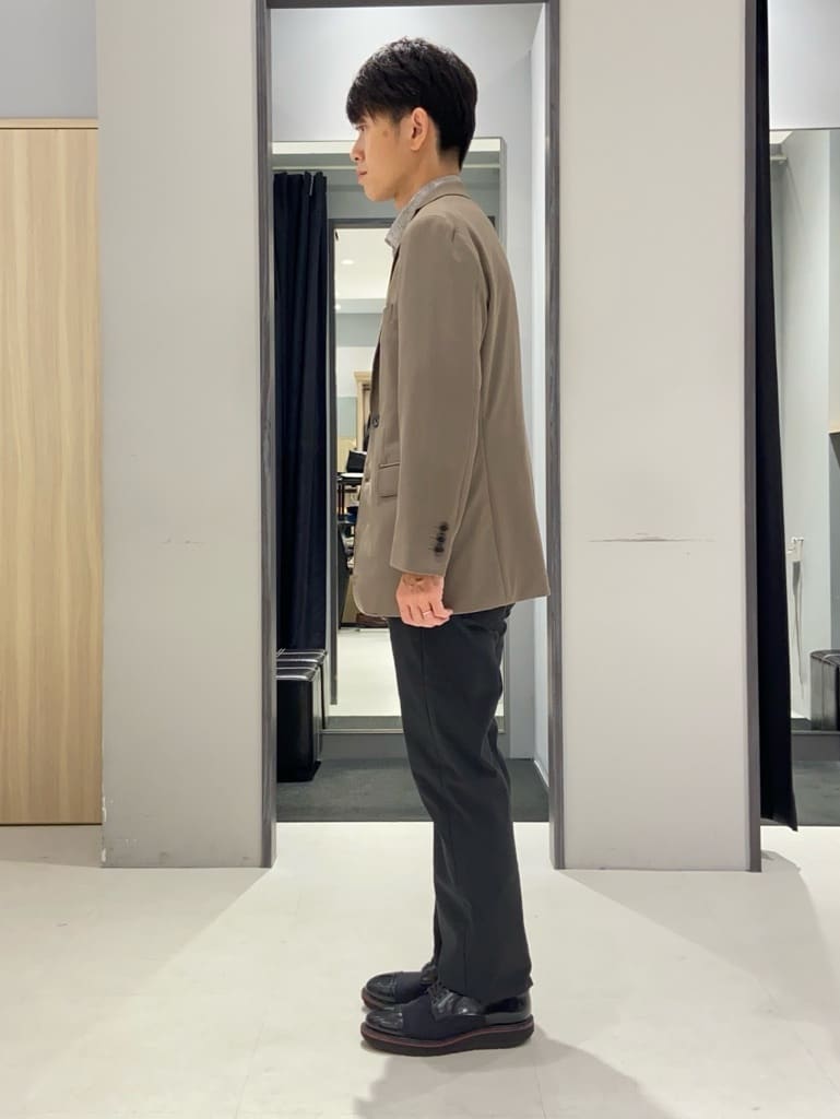 わいずみさんの「TAKEO KIKUCHI｜【Made in JAPAN】播州織 ストレッチ パンツ」を使ったコーディネート
