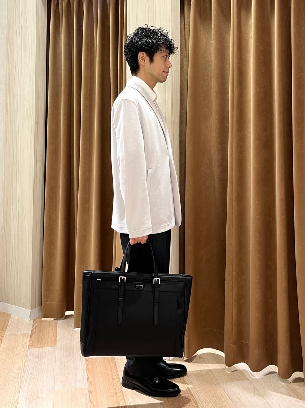 URAさんの「TAKEO KIKUCHI｜コインローファー」を使ったコーディネート