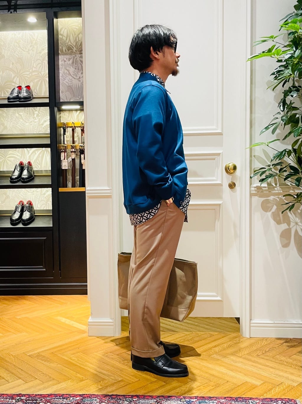 鶴田大士さんの「DRESSTERIOR｜【撥水加工/Safari5月号掲載】ローファー」を使ったコーディネート