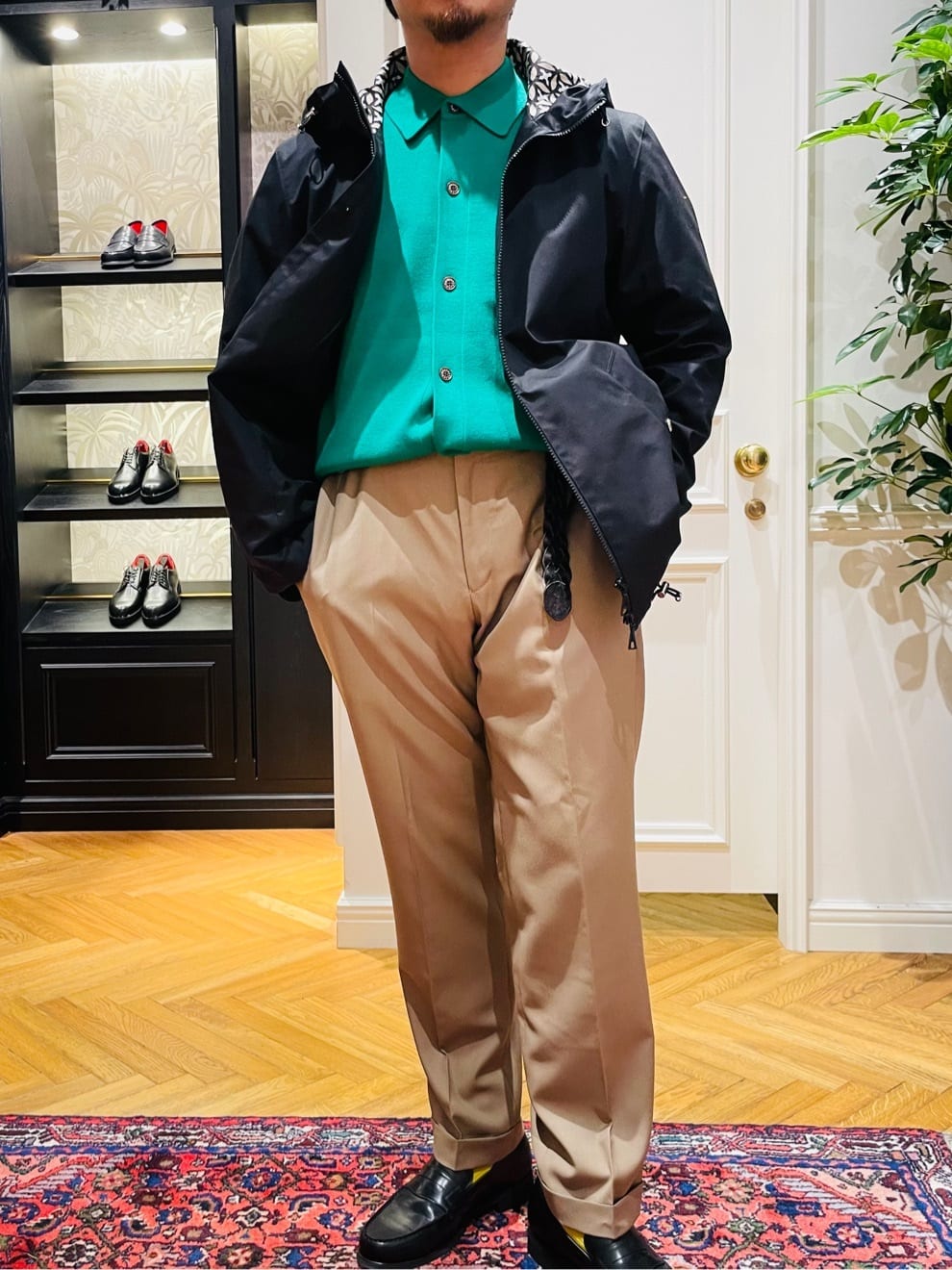 鶴田大士さんの「DRESSTERIOR｜【撥水加工/Safari5月号掲載】ローファー」を使ったコーディネート