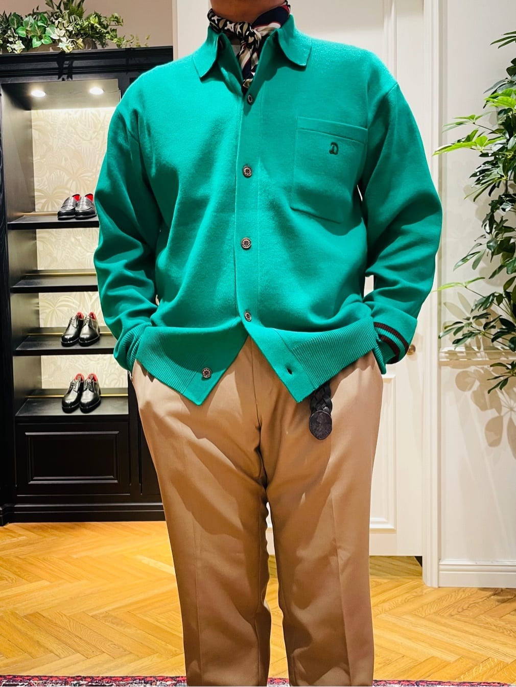 鶴田大士さんの「DRESSTERIOR｜【撥水加工/Safari5月号掲載】ローファー」を使ったコーディネート