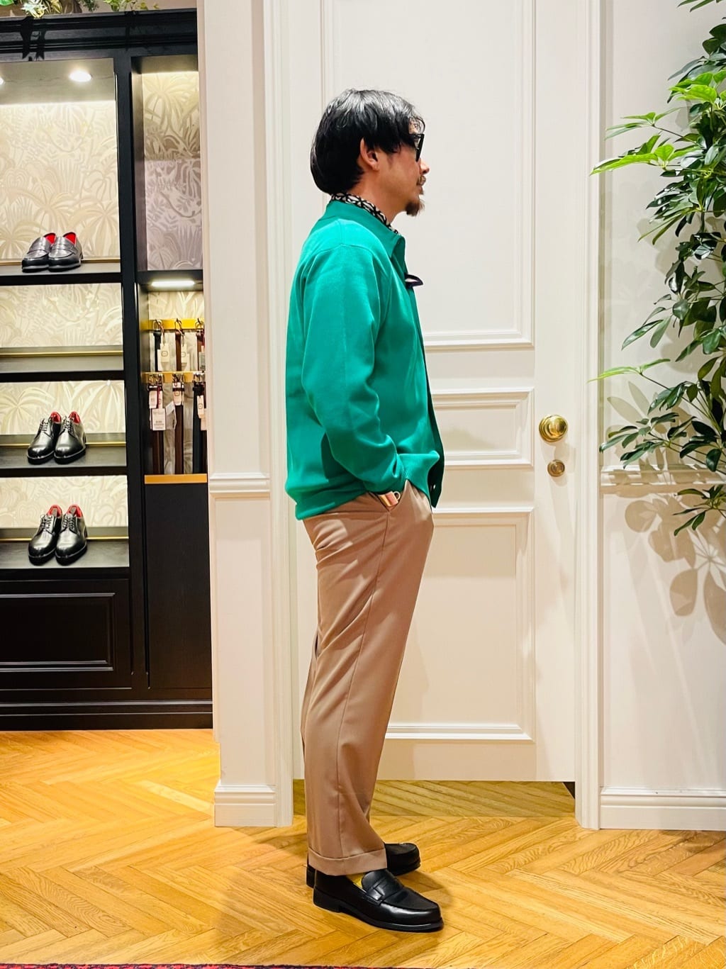 鶴田大士さんの「DRESSTERIOR｜【撥水加工/Safari5月号掲載】ローファー」を使ったコーディネート