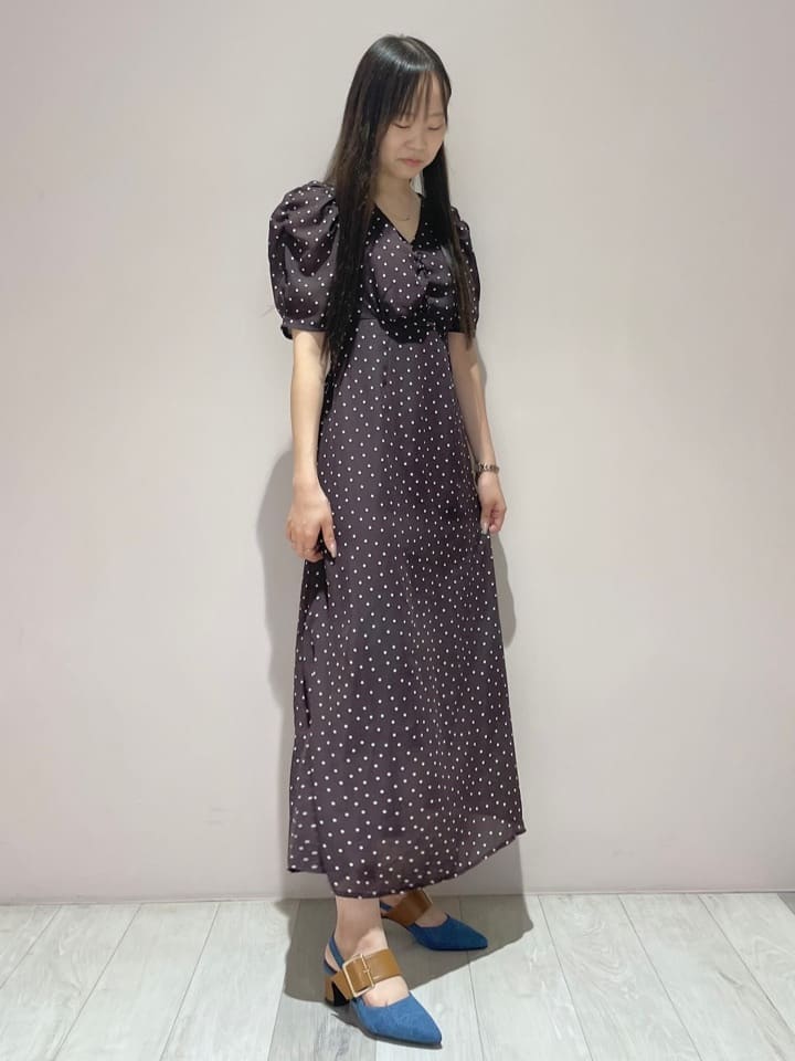 azusaさんの「ESPERANZA｜バックルベルトバックストラップパンプス」を使ったコーディネート