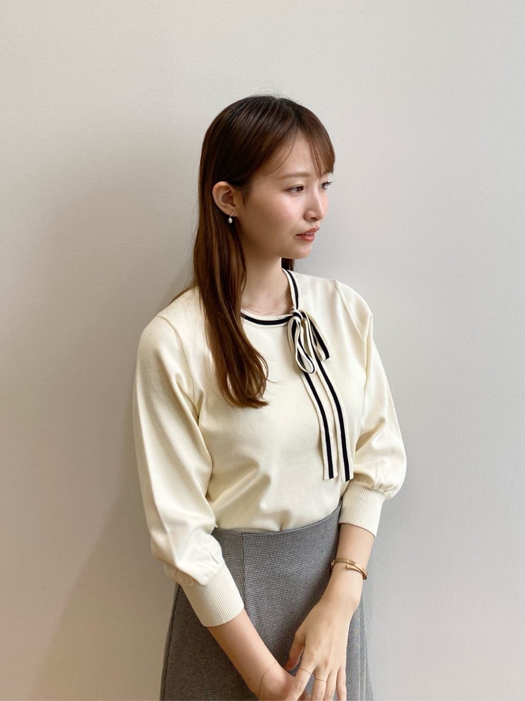 みさかさんの「index｜《5色展開／S-LLサイズ》ストレッチマーメイドスカート／セットアップ対応【洗濯機洗い可／イージーケ」を使ったコーディネート