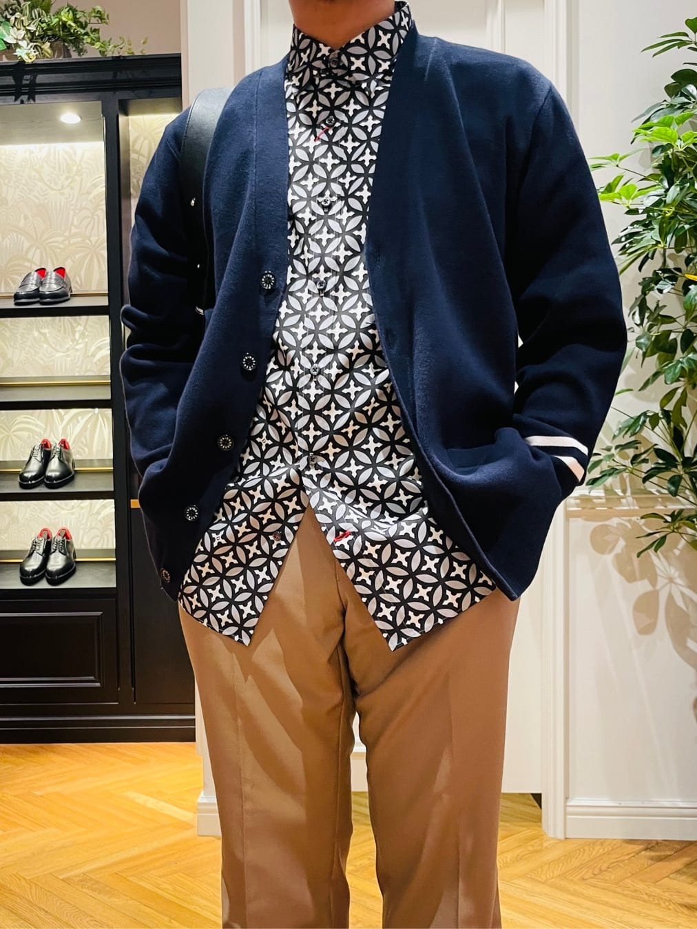 鶴田大士さんの「DRESSTERIOR｜【撥水加工/Safari5月号掲載】ローファー」を使ったコーディネート