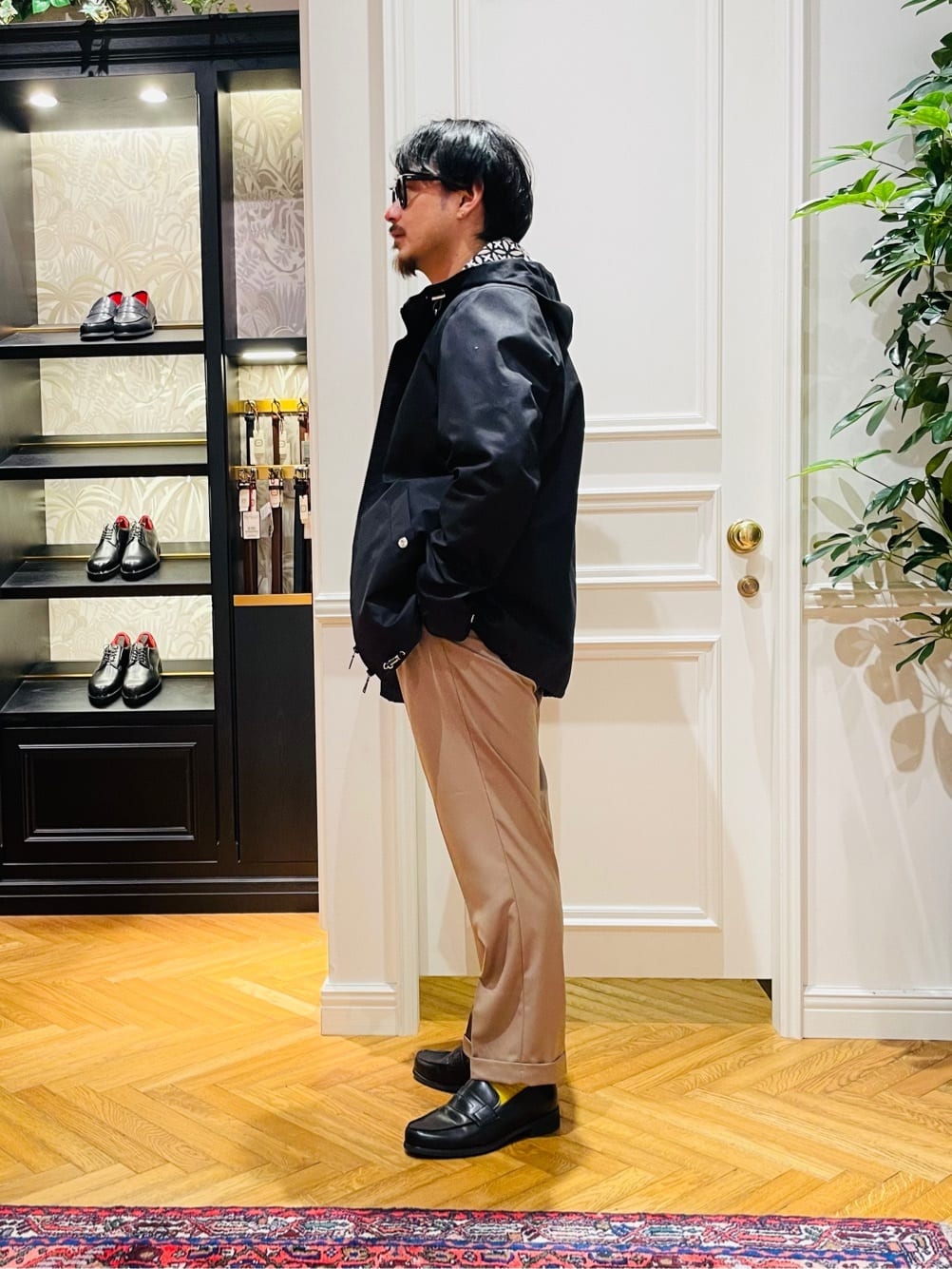 鶴田大士さんの「DRESSTERIOR｜【撥水加工/Safari5月号掲載】ローファー」を使ったコーディネート