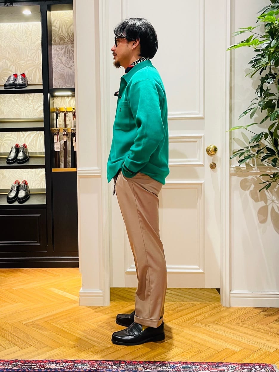 鶴田大士さんの「DRESSTERIOR｜【撥水加工/Safari5月号掲載】ローファー」を使ったコーディネート