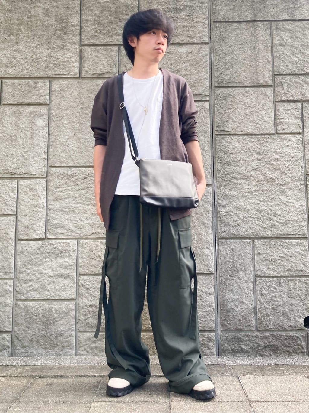 のりさんの「THE SHOP TK｜サフィアーノミニサコッシュ」を使ったコーディネート