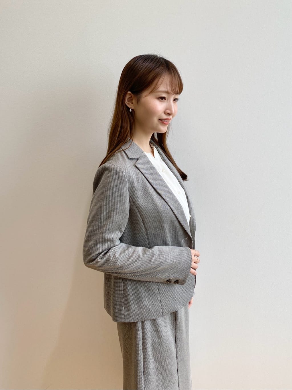 みさかさんの「index｜《5色展開／XS-LLサイズ》ストレッチテーラードジャケット／セットアップ対応【イージーアイロン】」を使ったコーディネート