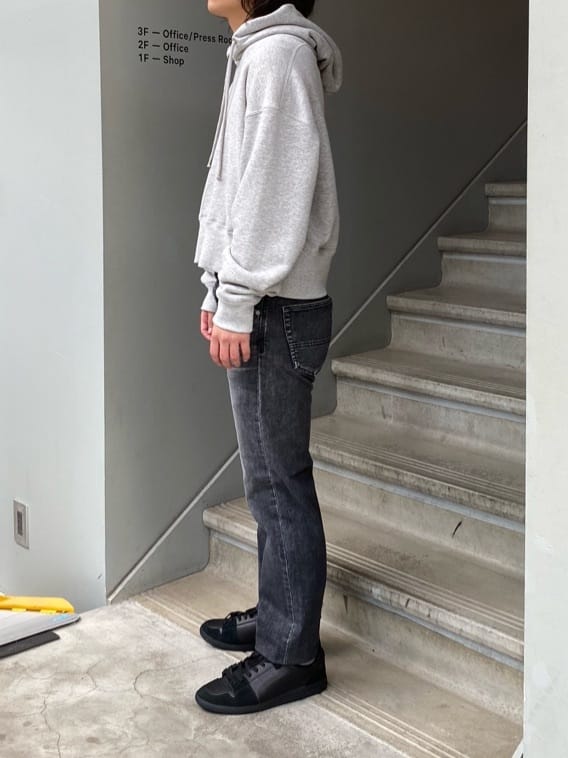 hazuさんの「TAKEO KIKUCHI｜【モンスターストレッチ】日本製 ウォッシュド デニムパンツ」を使ったコーディネート
