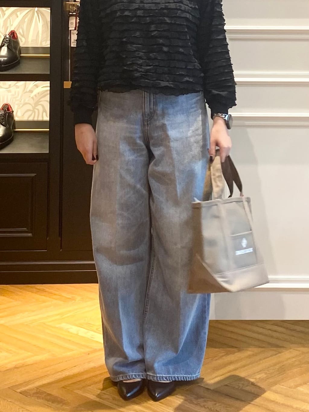c.wさんの「DRESSTERIOR｜ヴィンテージ加工ワイドデニムパンツ」を使ったコーディネート