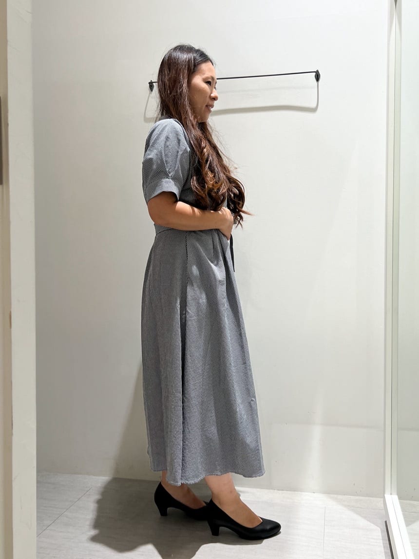 sachiさんの「grove｜【ふわっと心地よい足入れ】やわここち(R)Vカットパンプス」を使ったコーディネート