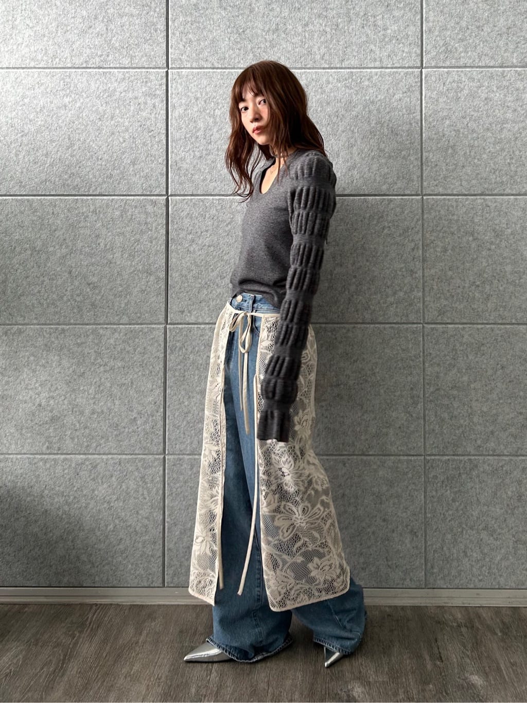 miyu maesakaさんの「CODE A｜gathered sleeves knit」を使ったコーディネート