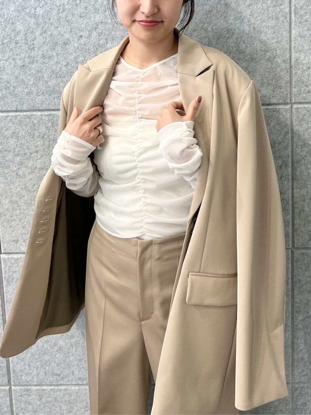 harunaさんの「CODE A｜sheer gathered jersey top」を使ったコーディネート