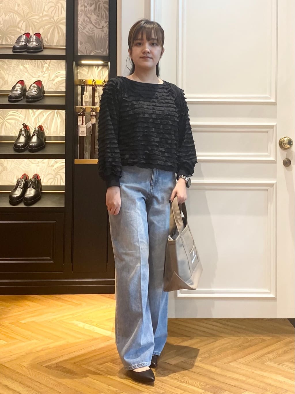 c.wさんの「DRESSTERIOR｜ヴィンテージ加工ワイドデニムパンツ」を使ったコーディネート