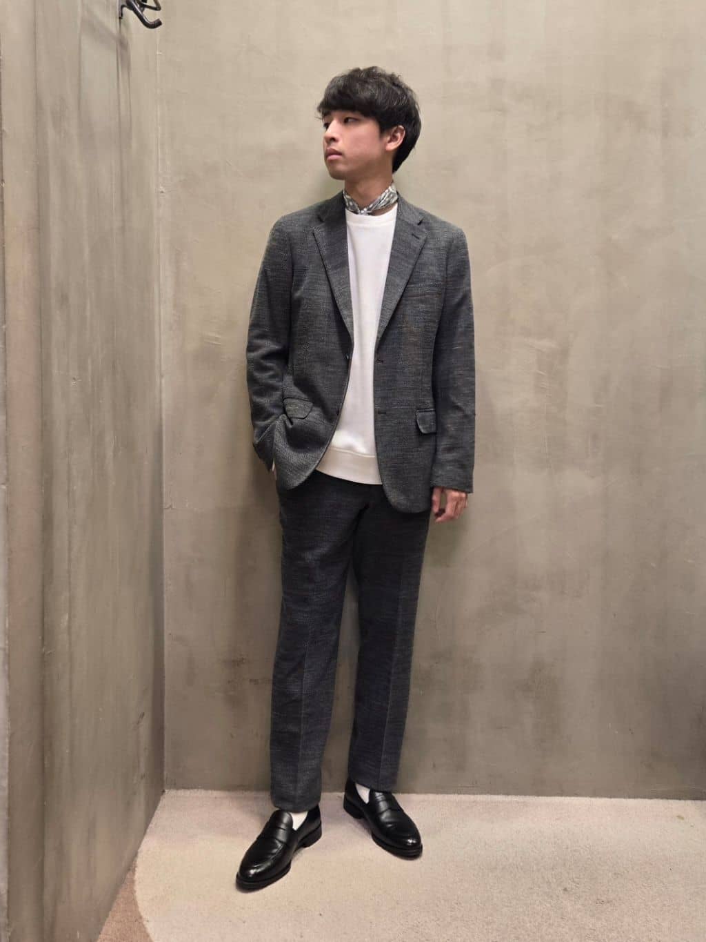 白木駆さんの「TAKEO KIKUCHI｜コインローファー」を使ったコーディネート