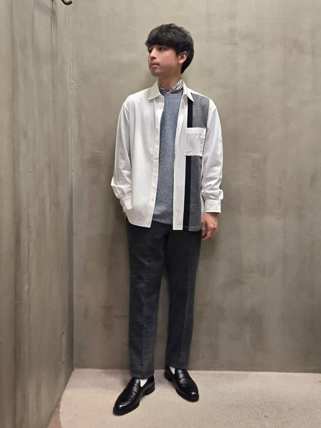 白木駆さんの「TAKEO KIKUCHI｜コインローファー」を使ったコーディネート