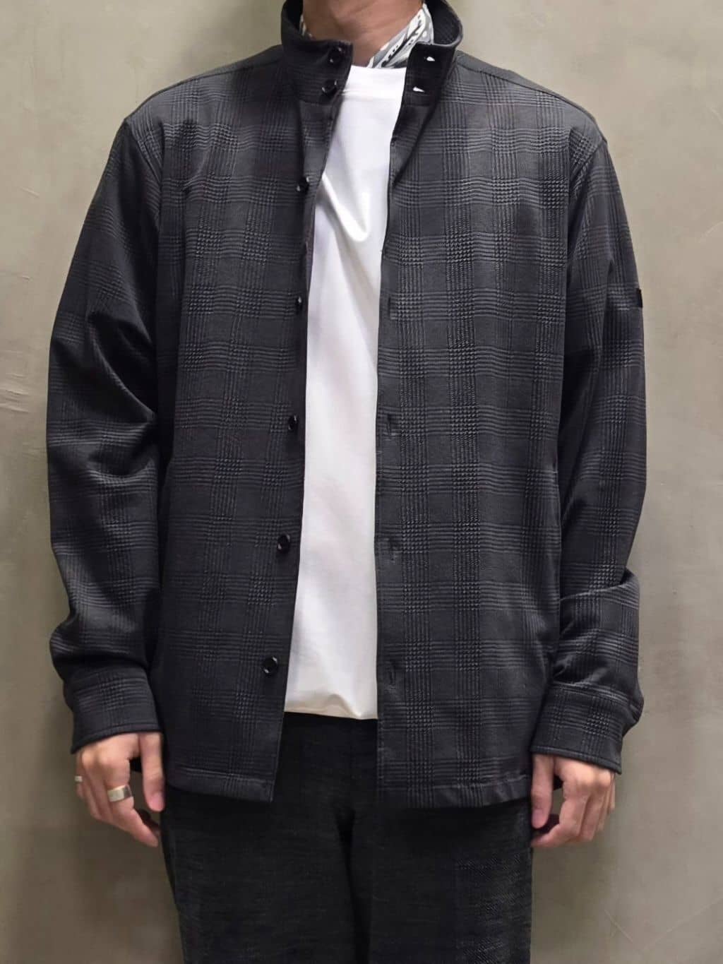 白木駆さんの「TAKEO KIKUCHI｜コインローファー」を使ったコーディネート