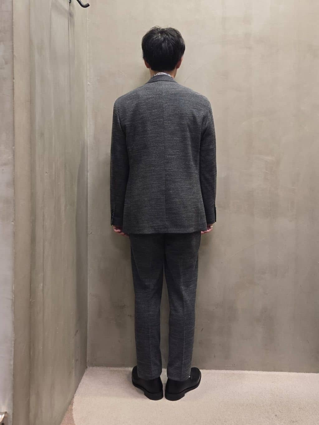 白木駆さんの「TAKEO KIKUCHI｜コインローファー」を使ったコーディネート