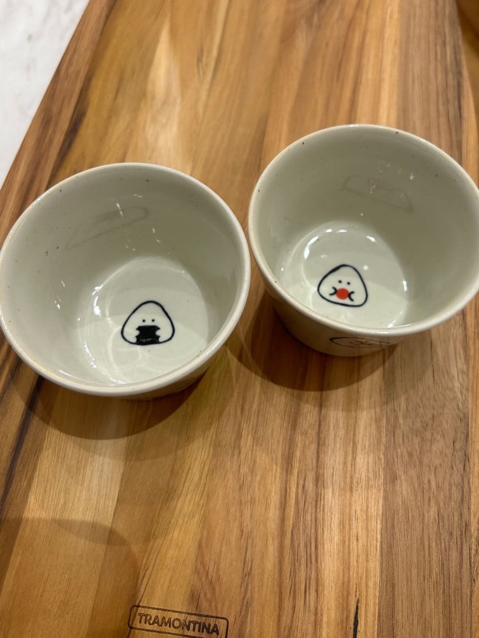 たかともさんの「212 KITCHEN STORE｜ぎゅっとおにぎりさん 抗菌汁椀 梅 赤」を使ったコーディネート
