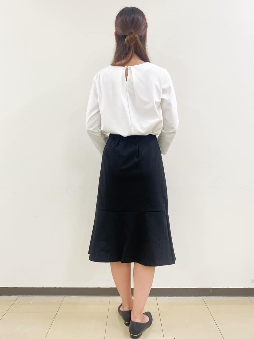 yurinaさんの「index｜《5色展開／S-LLサイズ》ストレッチマーメイドスカート／セットアップ対応【洗濯機洗い可／イージーケ」を使ったコーディネート