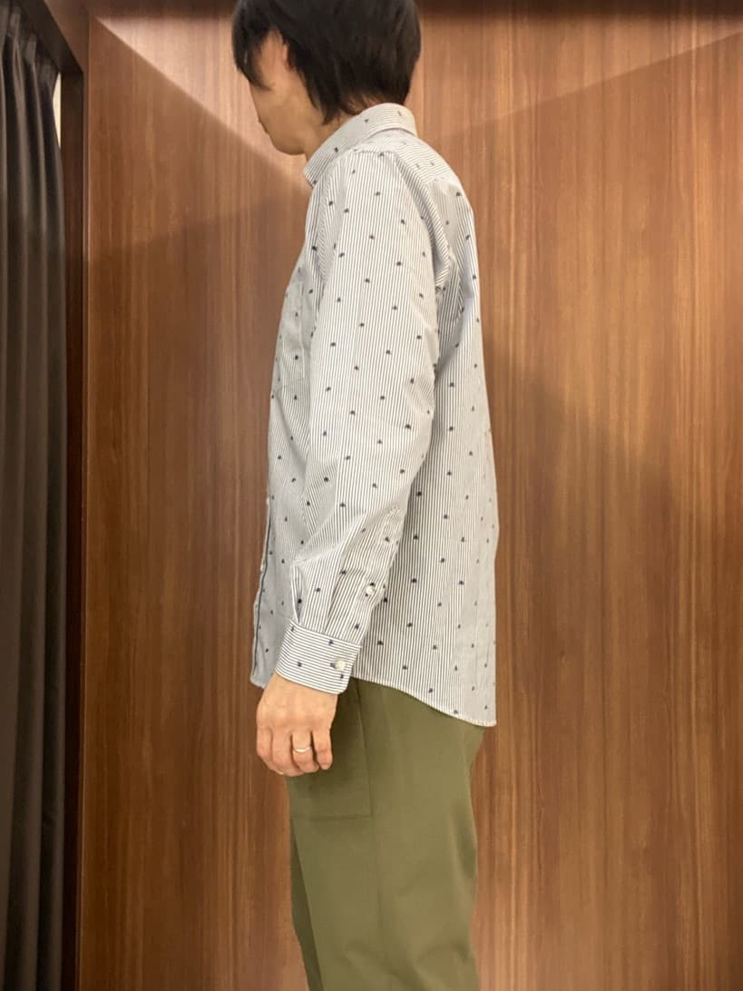かたやまさんの「TAKEO KIKUCHI｜ハットモチーフ ジャカード ストライプ シャツ」を使ったコーディネート