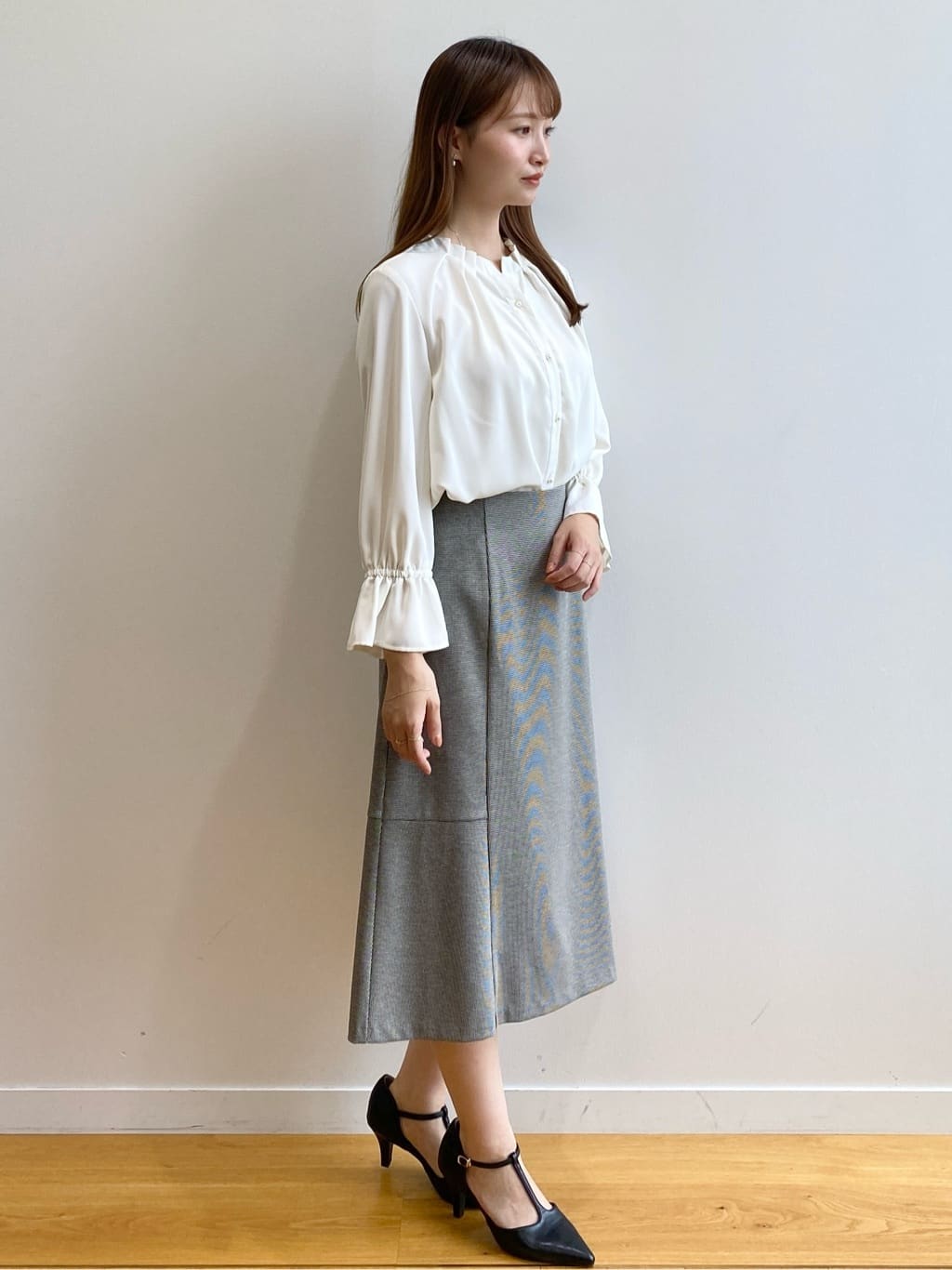 みさかさんの「index｜《5色展開／S-LLサイズ》ストレッチマーメイドスカート／セットアップ対応【洗濯機洗い可／イージーケ」を使ったコーディネート