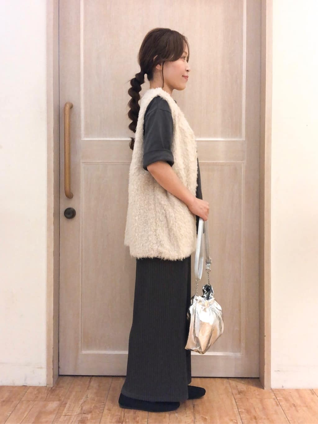 オリえもんさんの「SHOO･LA･RUE｜」を使ったコーディネート