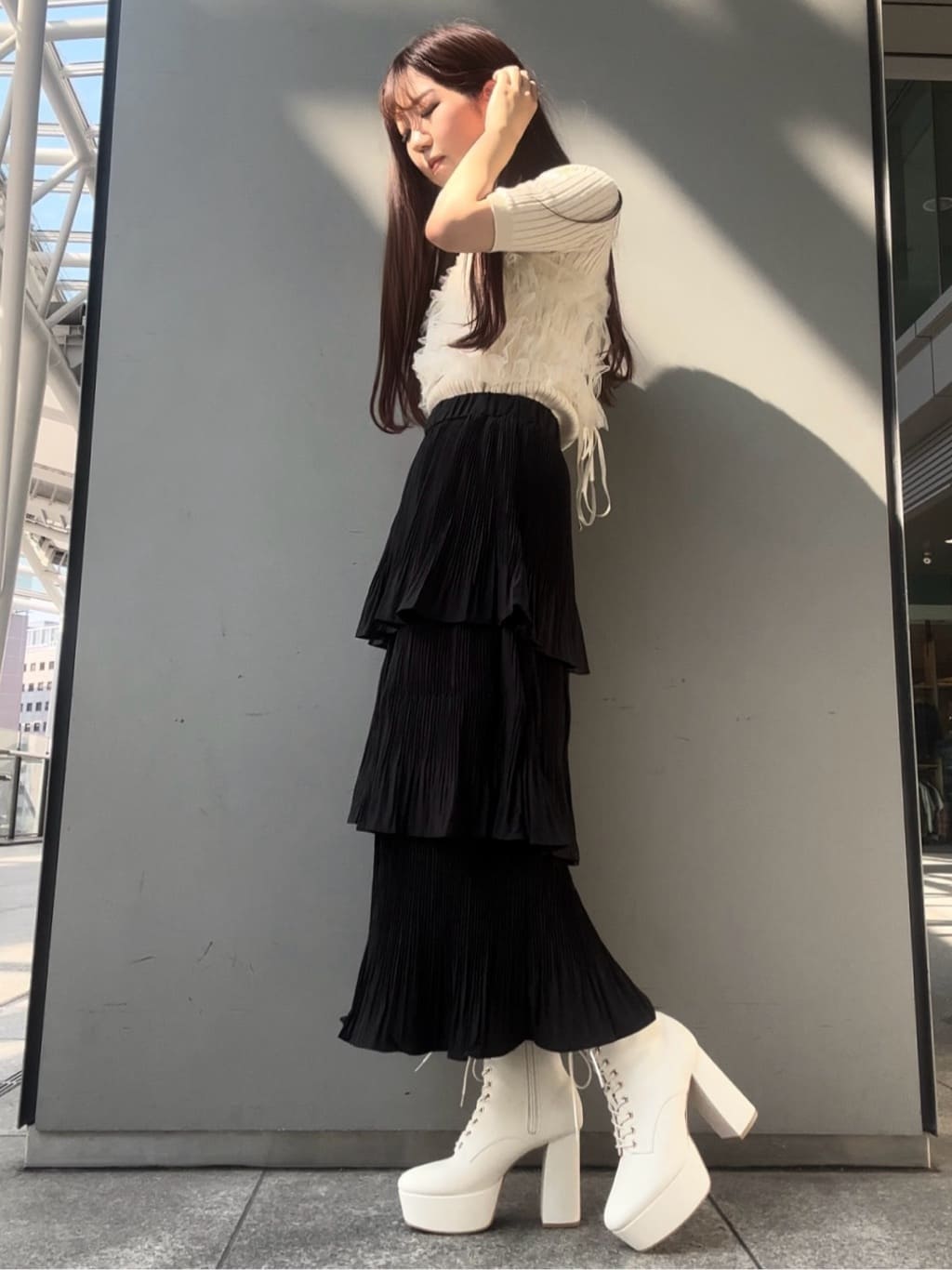 airiさんの「ESPERANZA｜【ラク盛り／ショートブーツ】リピーター続出／脚長美脚　厚底レースアップブーツ」を使ったコーディネート