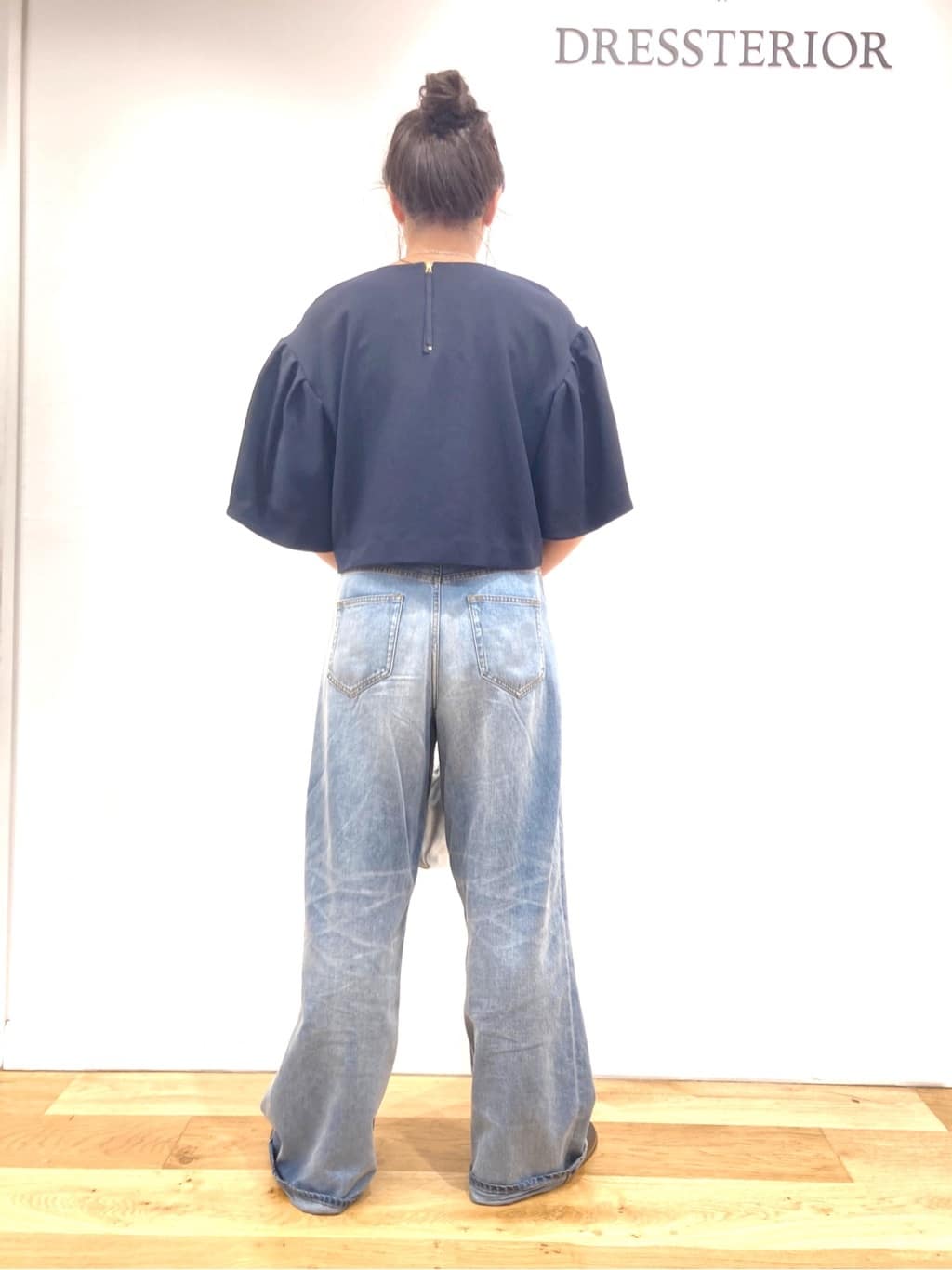 Harukaさんの「DRESSTERIOR｜ヴィンテージ加工ワイドデニムパンツ」を使ったコーディネート