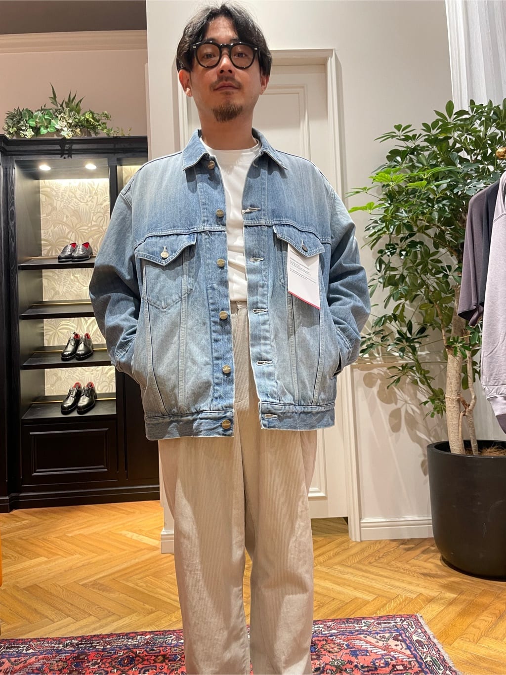 鶴田大士さんの「DRESSTERIOR｜【撥水加工/Safari5月号掲載】ローファー」を使ったコーディネート