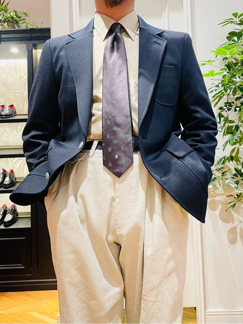 鶴田大士さんの「DRESSTERIOR｜【撥水加工/Safari5月号掲載】ローファー」を使ったコーディネート