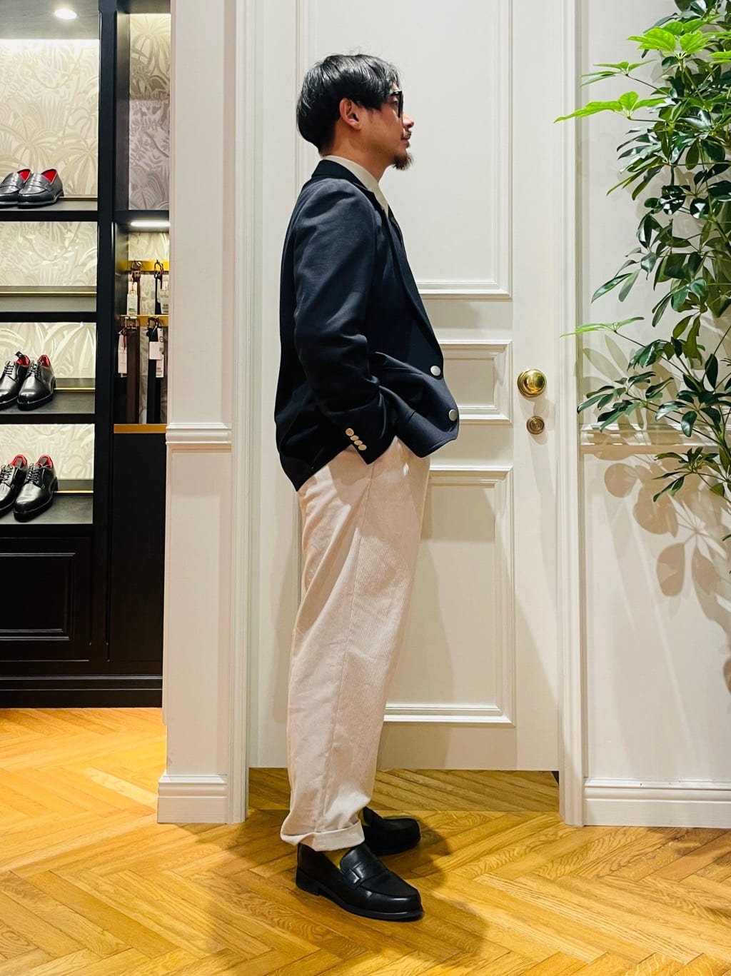 鶴田大士さんの「DRESSTERIOR｜【撥水加工/Safari5月号掲載】ローファー」を使ったコーディネート