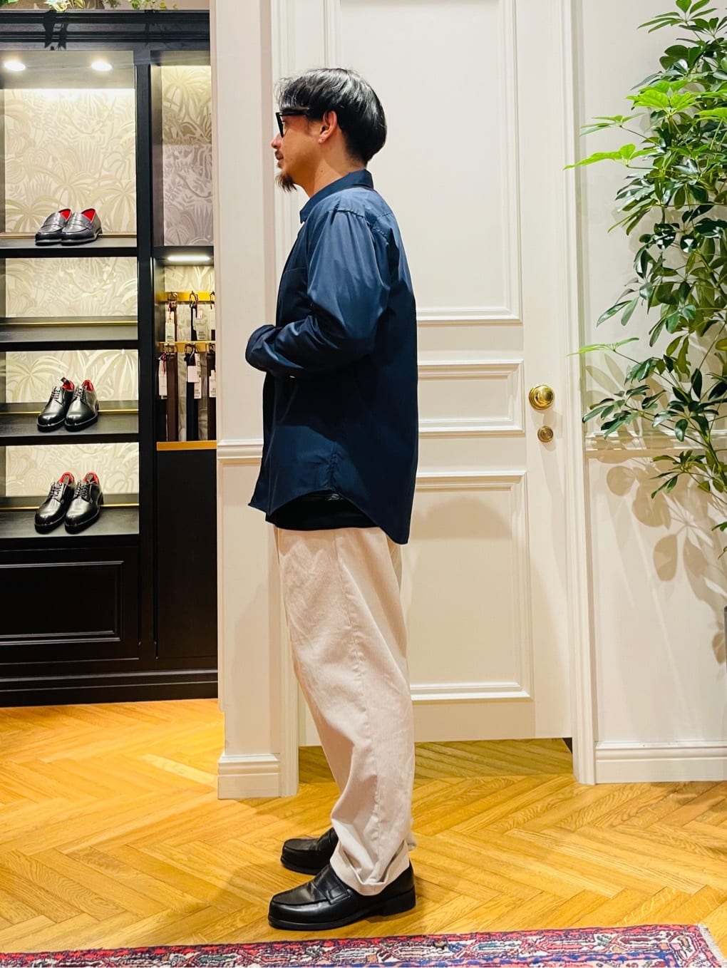 鶴田大士さんの「DRESSTERIOR｜【撥水加工/Safari5月号掲載】ローファー」を使ったコーディネート