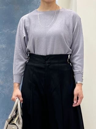 シュウコさんの「grove｜【ふわっと心地よい足入れ】やわここち(R)Vカットパンプス」を使ったコーディネート