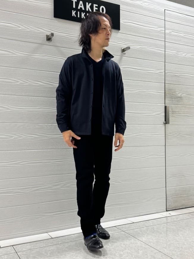 井出恭輔さんの「TAKEO KIKUCHI｜【Sサイズ～】ストレッチ デニム パンツ」を使ったコーディネート