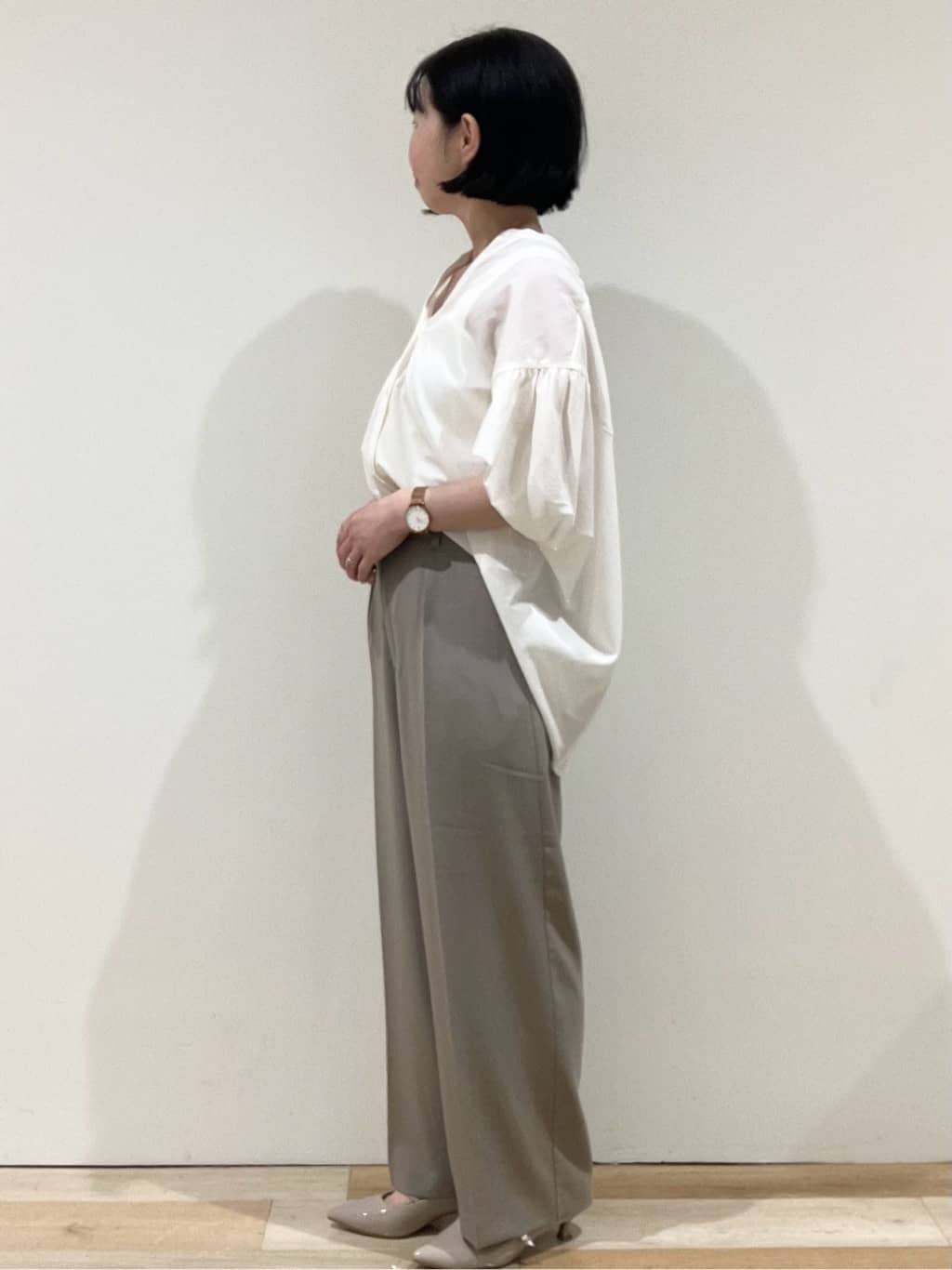 T.eさんの「OPAQUE.CLIP｜ワイドストラップリブキャミソール【ストレッチ／洗濯機洗い可】」を使ったコーディネート
