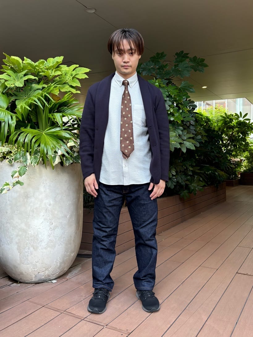 圭哉さんの「TAKEO KIKUCHI｜【抗菌防臭/シーズンレス】シアサッカー ジャージシャツ」を使ったコーディネート