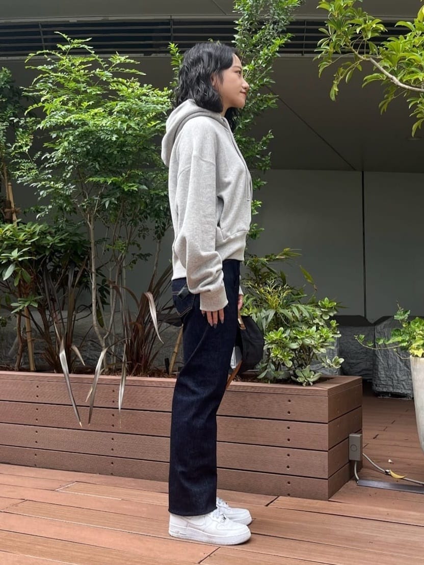 みちゃおさんの「TAKEO KIKUCHI｜【モンスターストレッチ】日本製 ワンウォッシュ デニムパンツ」を使ったコーディネート