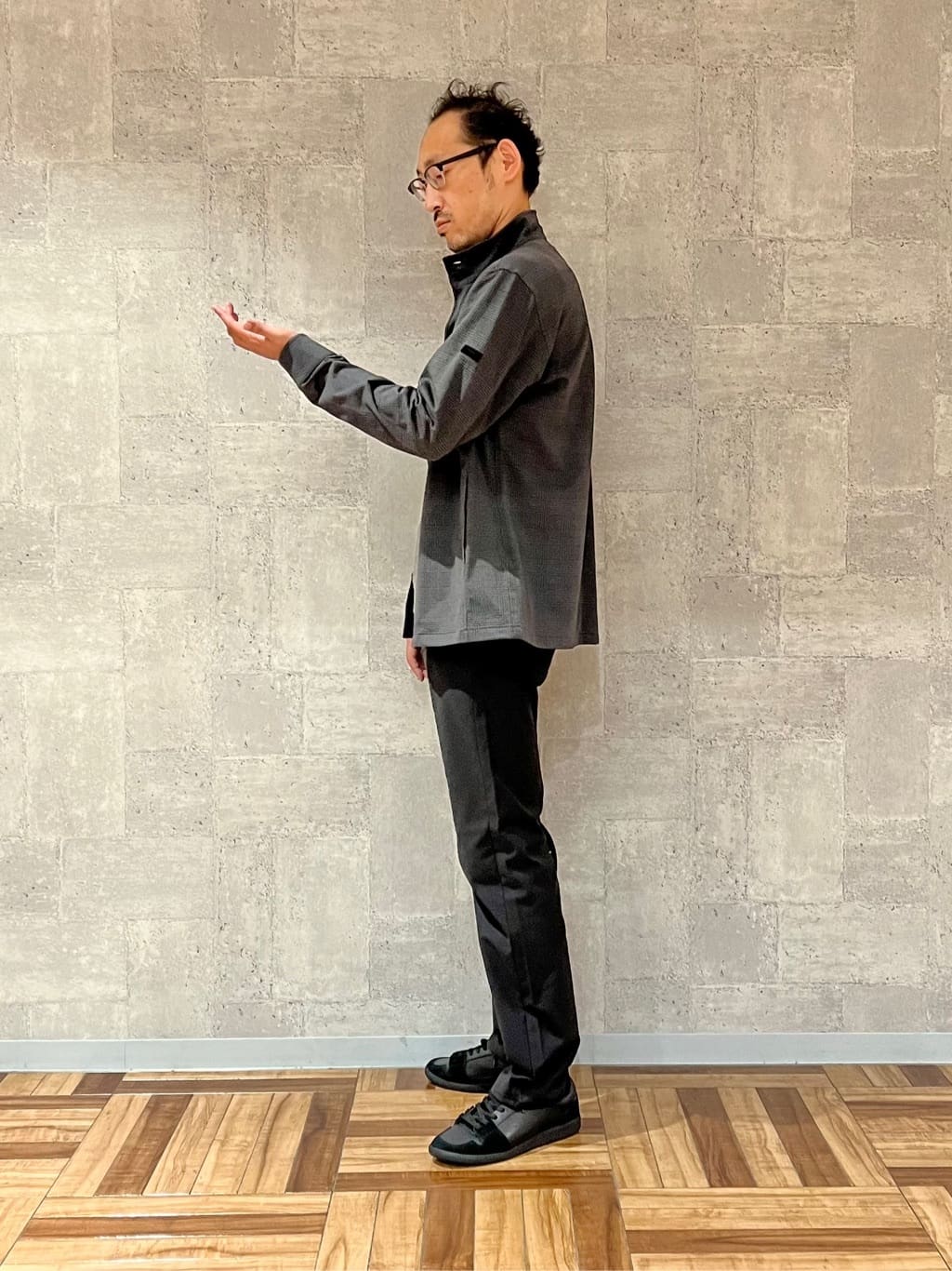セッキーさんの「TAKEO KIKUCHI｜【Made in JAPAN】播州織 ストレッチ パンツ」を使ったコーディネート