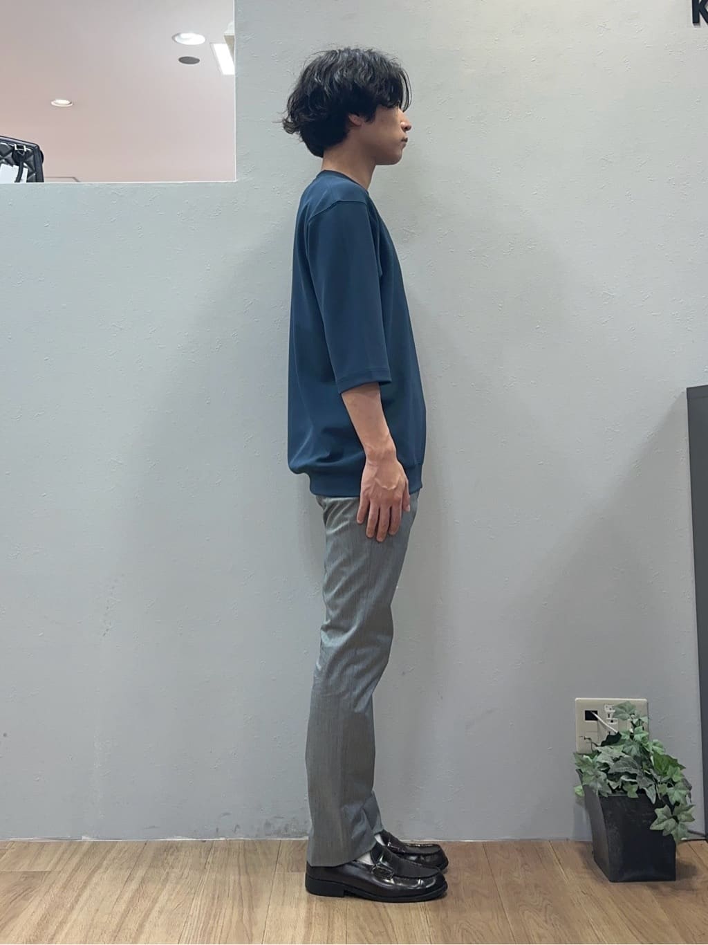 Uさんの「TAKEO KIKUCHI｜【全7サイズ&times;8色展開！】トップマルチヘリンボン パンツ」を使ったコーディネート