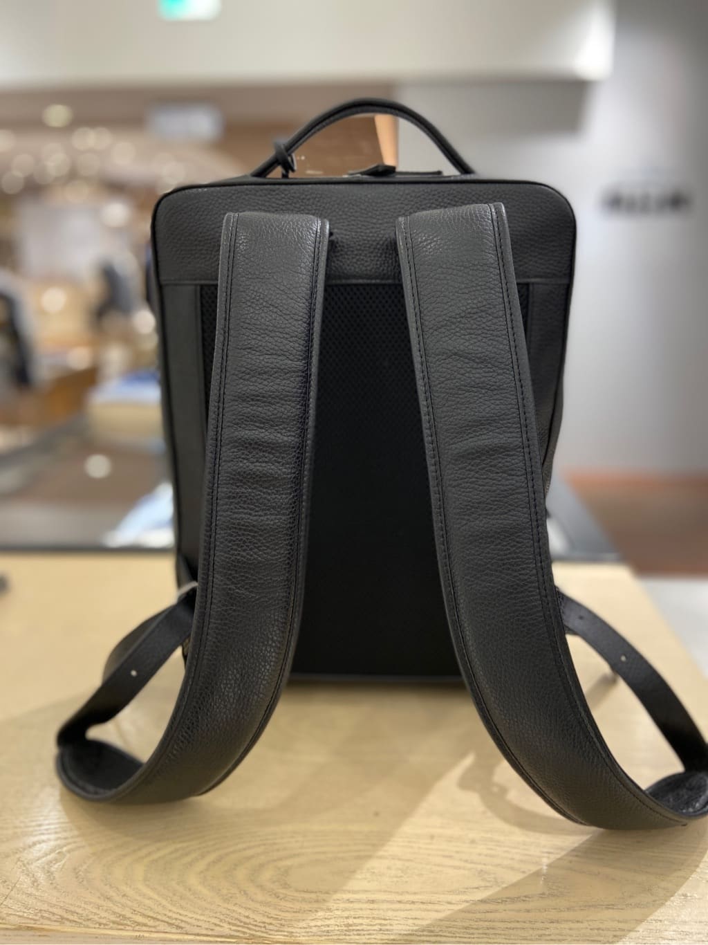 わいずみさんの「TAKEO KIKUCHI｜【Made in JAPAN】播州織 ストレッチ パンツ」を使ったコーディネート