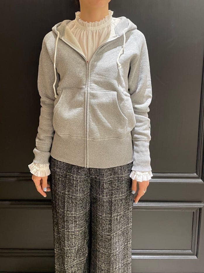 Karinさんの「DRESSTERIOR｜デキシー吊裏毛ジップアップパーカ」を使ったコーディネート