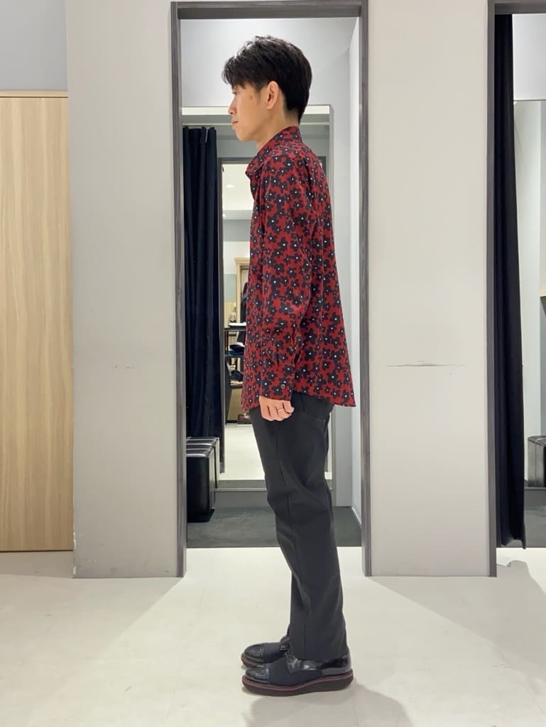 わいずみさんの「TAKEO KIKUCHI｜【Made in JAPAN】播州織 ストレッチ パンツ」を使ったコーディネート