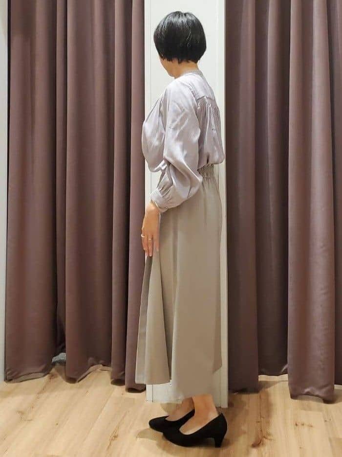 さくさんの「grove｜【人間工学】つつまれフィットパンプス【入卒対応可】」を使ったコーディネート