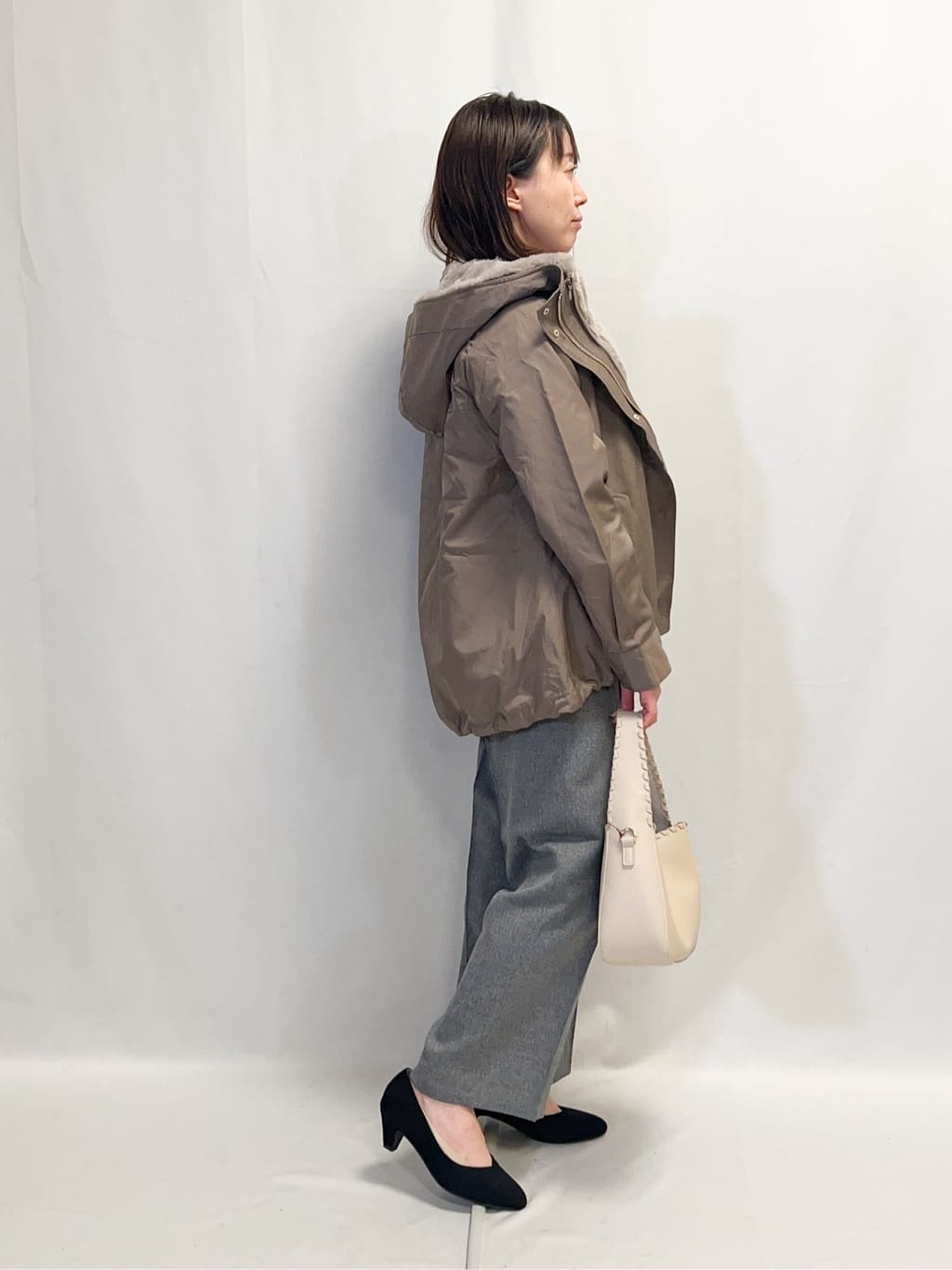 なーさんさんの「grove｜【人間工学】つつまれフィットパンプス【入卒対応可】」を使ったコーディネート