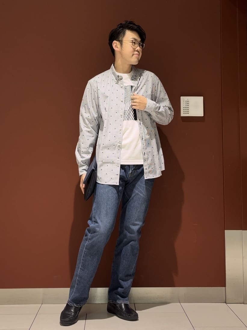 ジュンさんの「TAKEO KIKUCHI｜ハットモチーフ ジャカード ストライプ シャツ」を使ったコーディネート